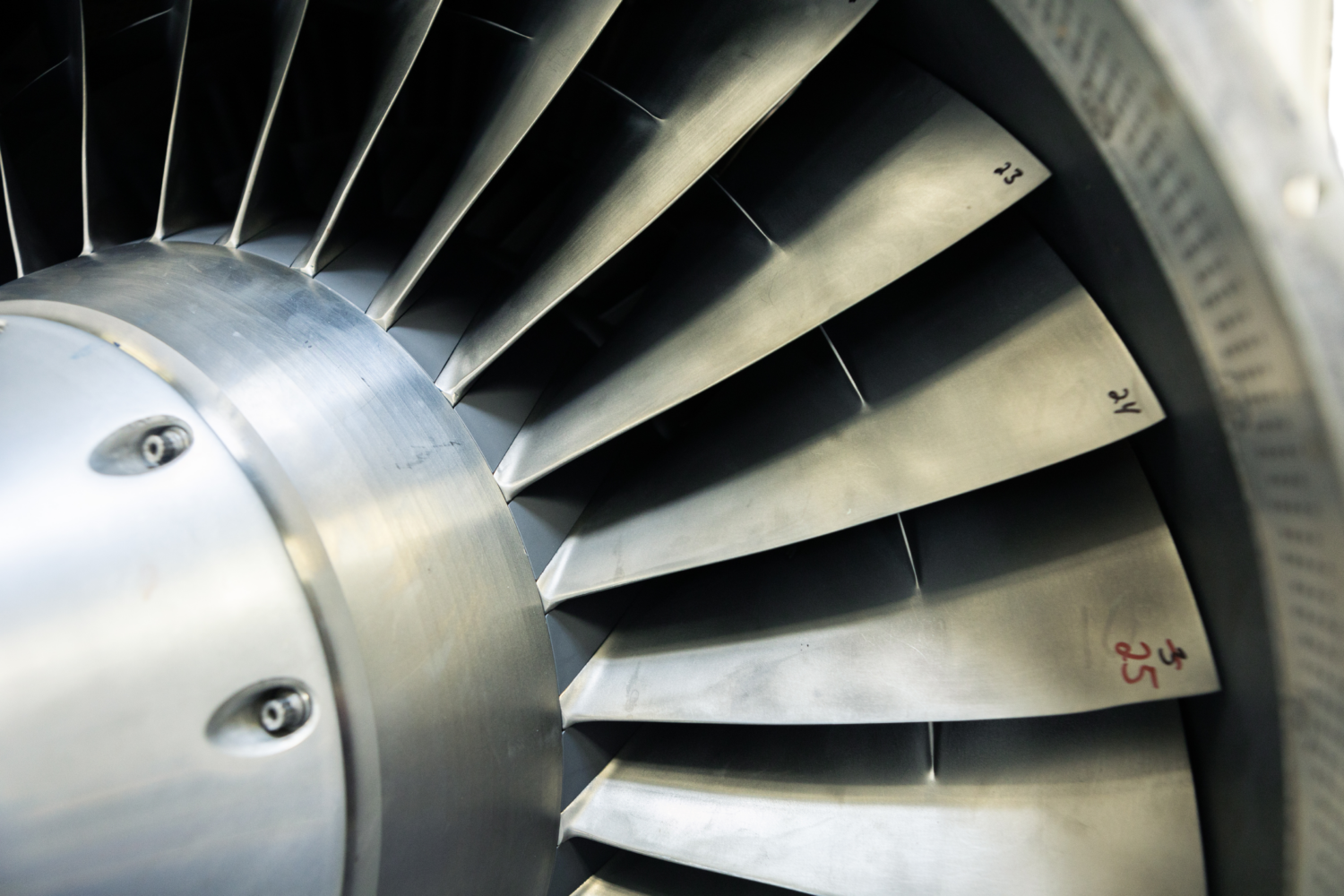 DK Turbines Engine edge